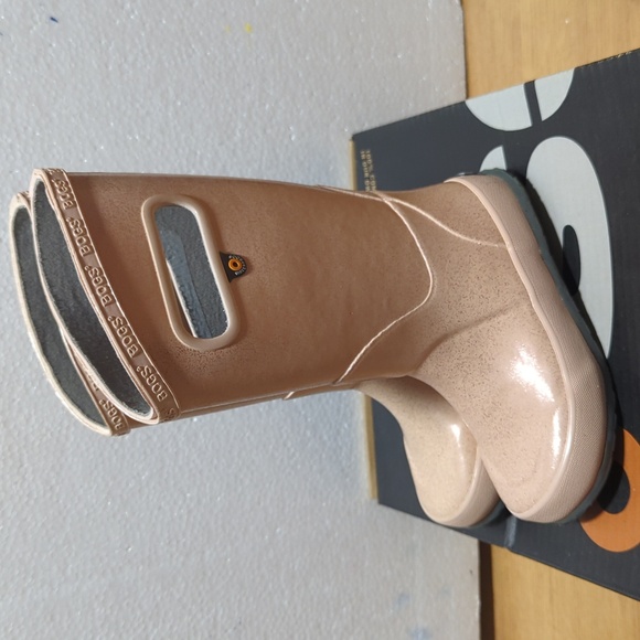 Rain boots - Picture 1 of 2